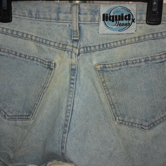 Liquid Jean. Junior’s Stone Wash Faded Short - Picture 4 of 8